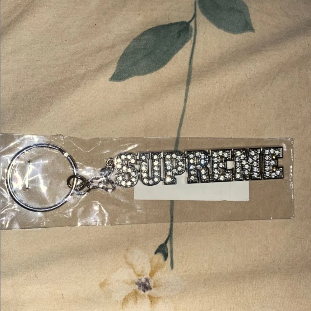 Supreme Block Logo Keychain SS18